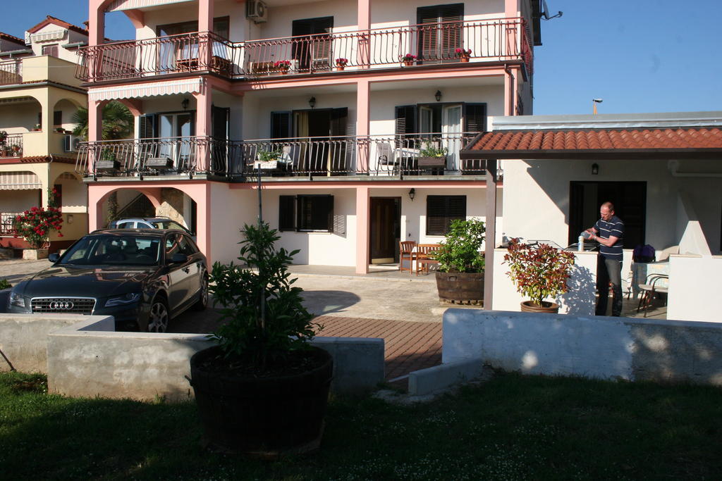 Guest House Zohil روفينج المظهر الخارجي الصورة